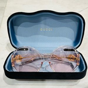 NEW!! Gucci sunglasses Peach Rose. Oversized, round, gold GG logo on both side.